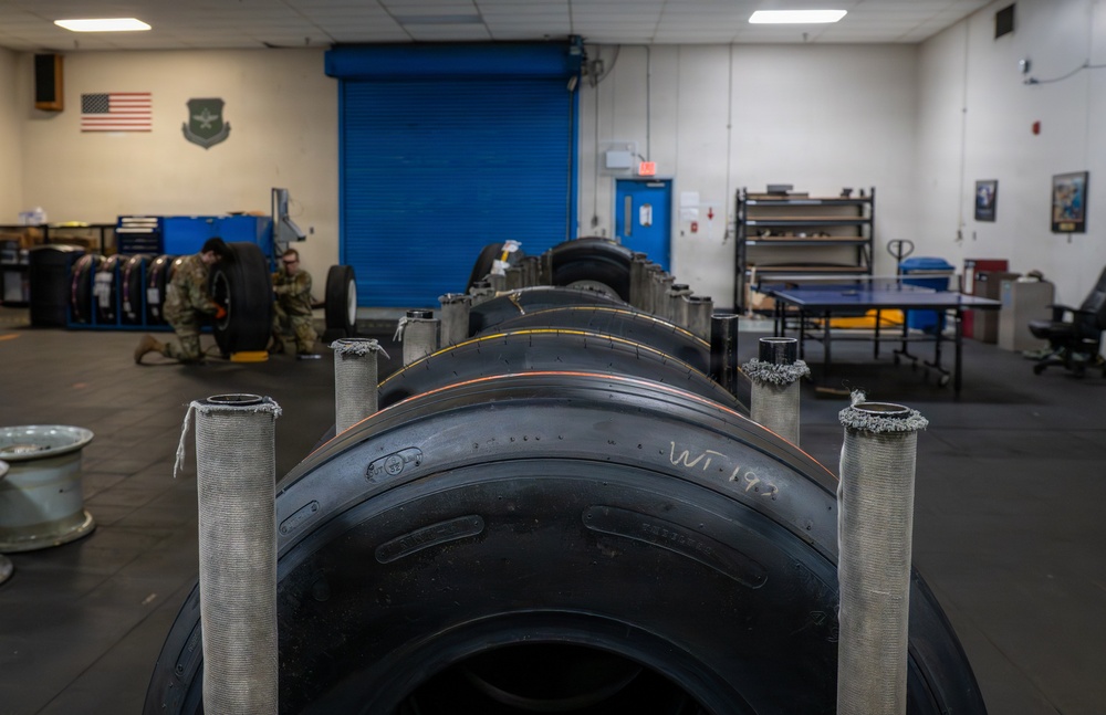 92 MXS Wheel and Tire Shop