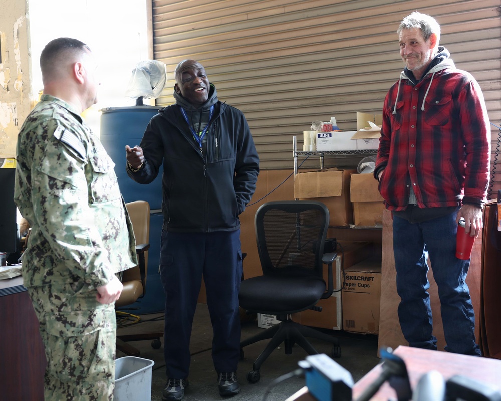 Commander, Military Sealift Command visits MSC Logistics leadership
