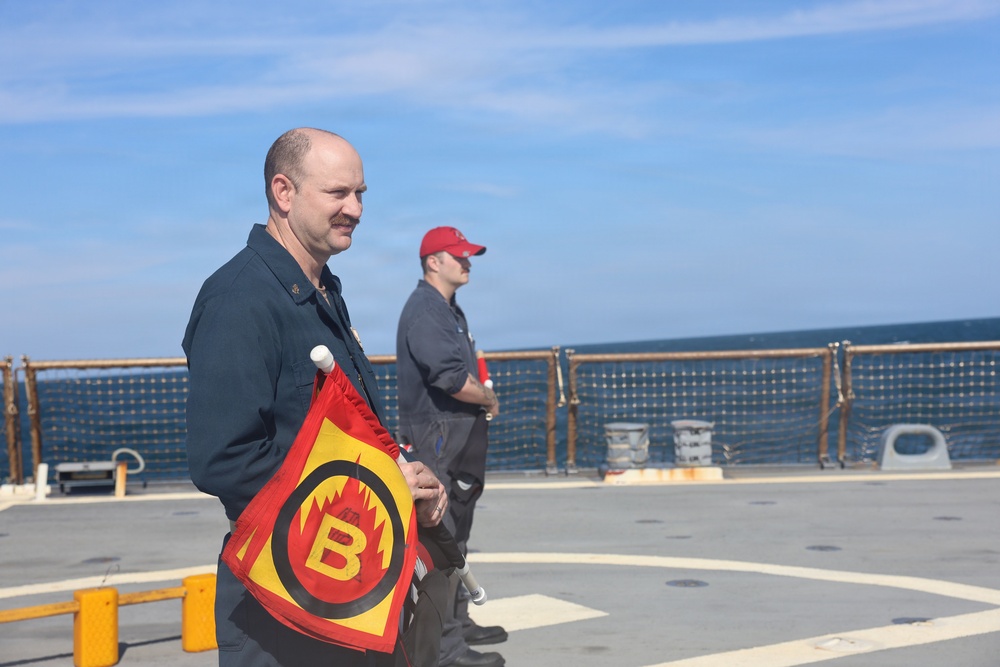 USS McFAUL Conducts Flight Deck Firefighting Drill