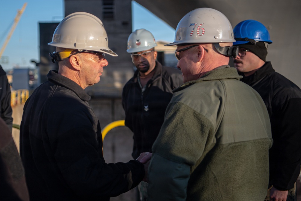 Vice Chief of Naval Operations Visits USS Ronald Reagan