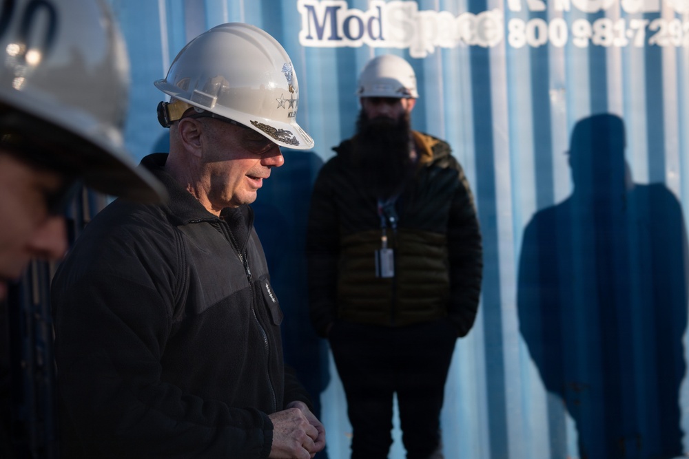 Vice Chief of Naval Operations Visits USS Ronald Reagan