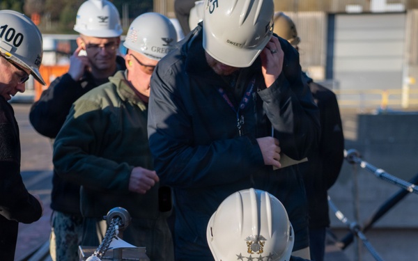 Vice Chief of Naval Operations Visits USS Ronald Reagan