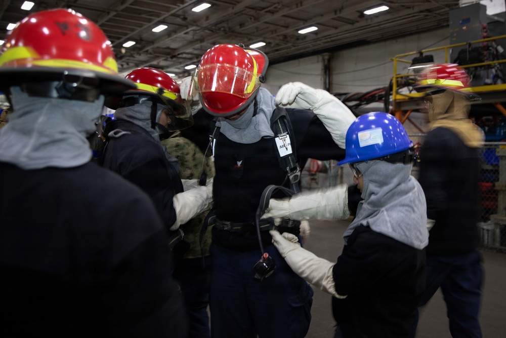 Ike Conducts Planned Incremental Availability maintenance period