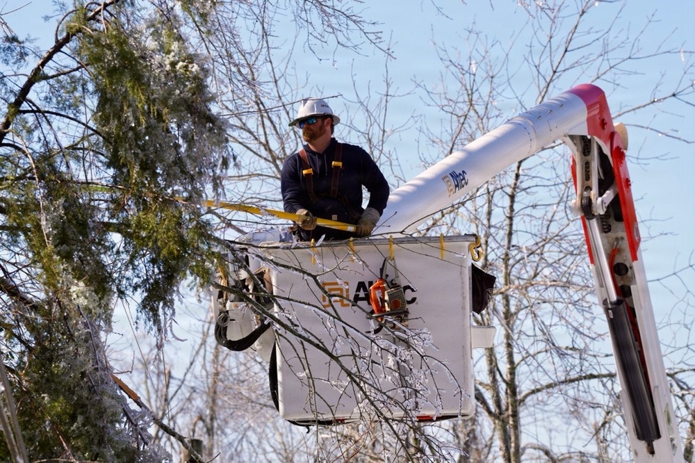 Ice Storm Causes Power and Gas Outages in Mississippi