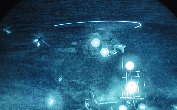 11th MEU Marines, Sailors Conduct Night VBSS Exercise