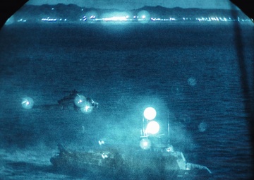 11th MEU Marines, Sailors Conduct Night VBSS Exercise