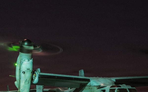 11th MEU Marines, Sailors Conduct Night VBSS Exercise