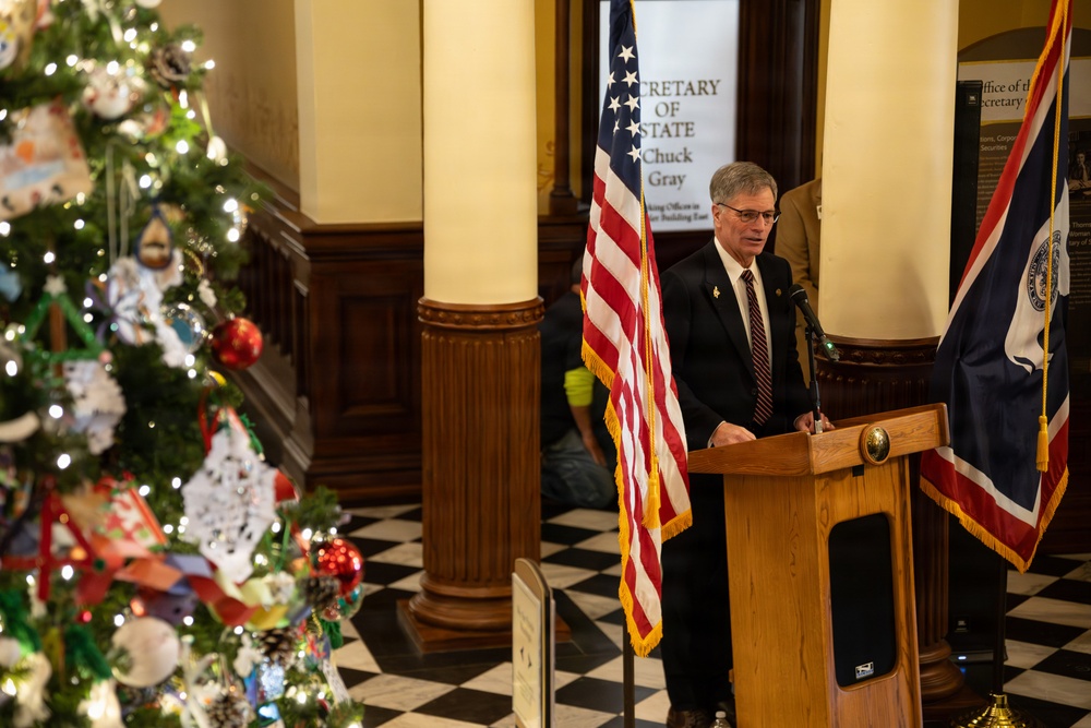 Keep moving forward: Wyoming commemorates veterans and families at Wreaths Across America