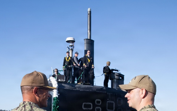 USS Greeneville Returns Home Following Deployment