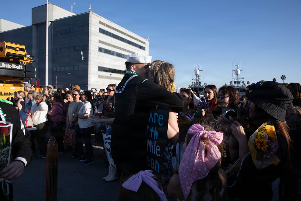 USS Greeneville Returns Home Following Deployment