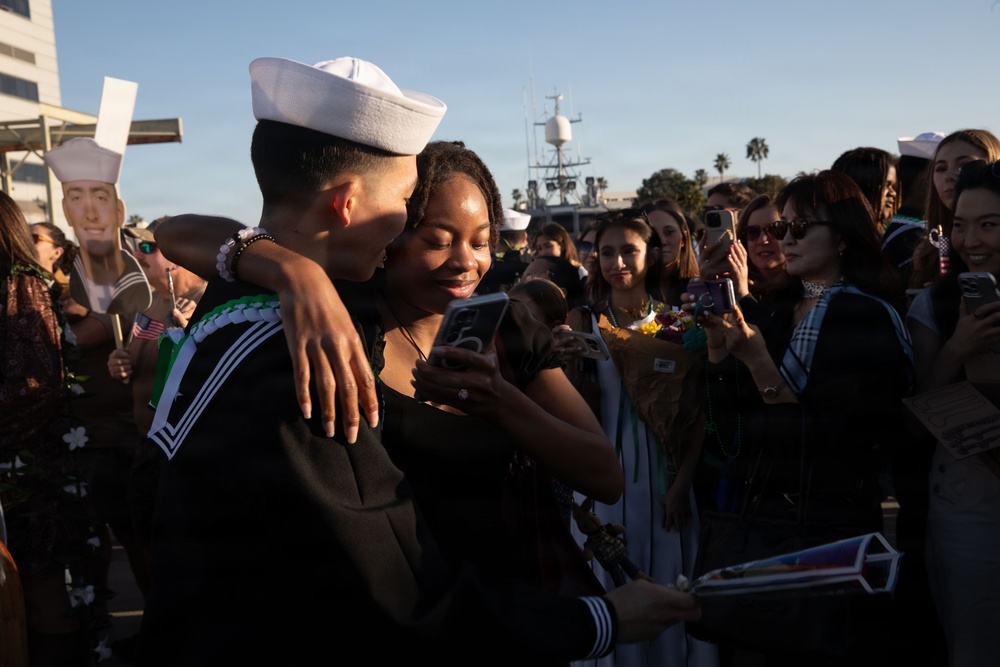 USS Greeneville Returns Home Following Deployment