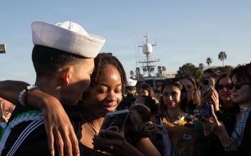 USS Greeneville Returns Home Following Deployment