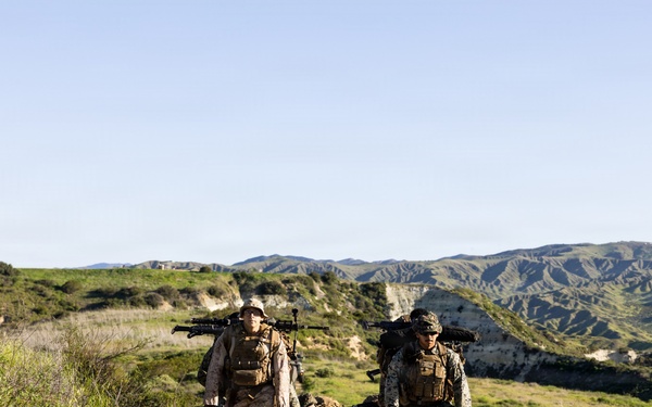 1st CRR and 1st Marine Division Marines conduct a machine gun range