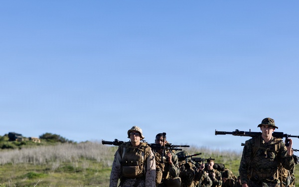 1st CRR and 1st Marine Division Marines conduct a machine gun range