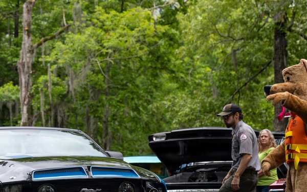 USACE Supports Annual Cruisin' the Bigbee Car Show in Demopolis