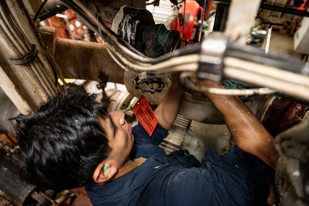 U.S. Sailor Conducts Routine Maintenance Onboard USS Gettysburg (CG-64)