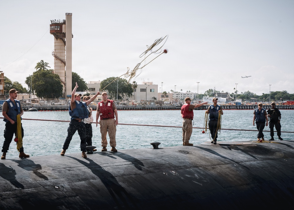 USS Indiana (SSN 789) Returns to Homeport