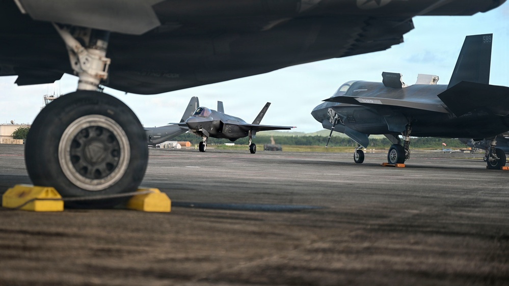 First USAF F-35A’s land in Puerto Rico