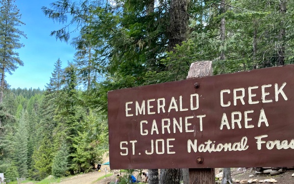Emerald Creek Garnet Area on the Idaho Panhandle National Forests