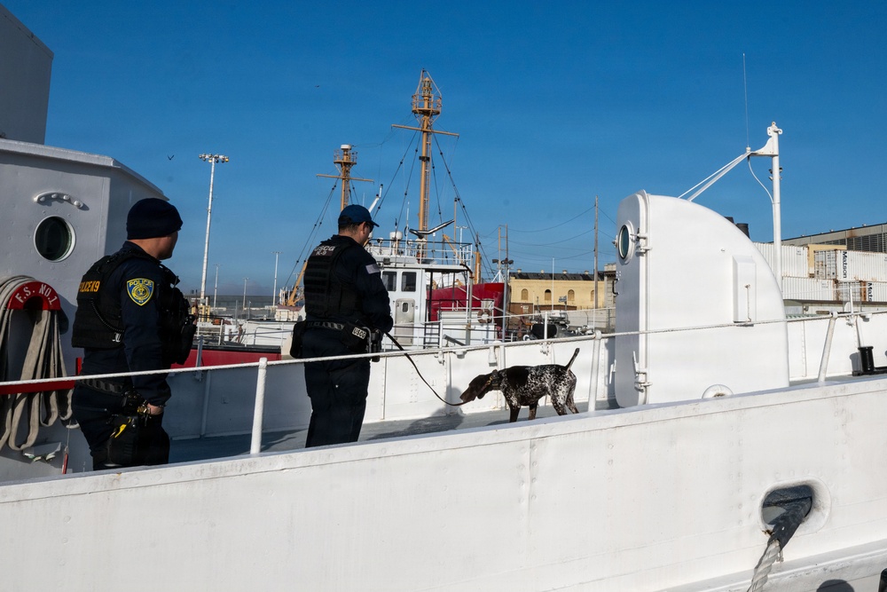 U.S. Coast Guard K-9 Units train on USS Potomac