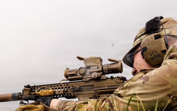 Tropic Lightning Soldiers Qualify with M7 Next-Generation Rifle
