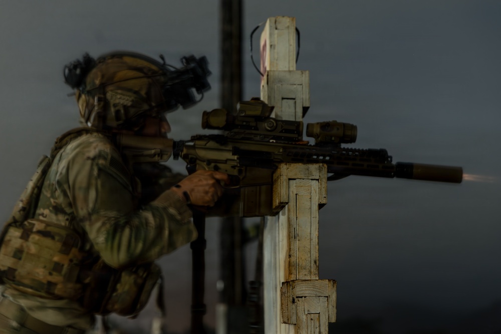 Tropic Lightning Soldiers Qualify with M7 Next-Generation Rifle