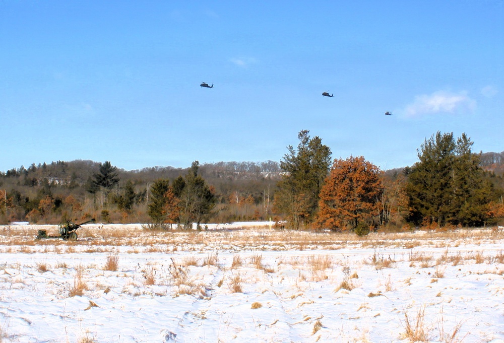 Wisconsin National Guard’s 1st Battalion, 120th Field Artillery holds winter sling-load training at Fort McCoy