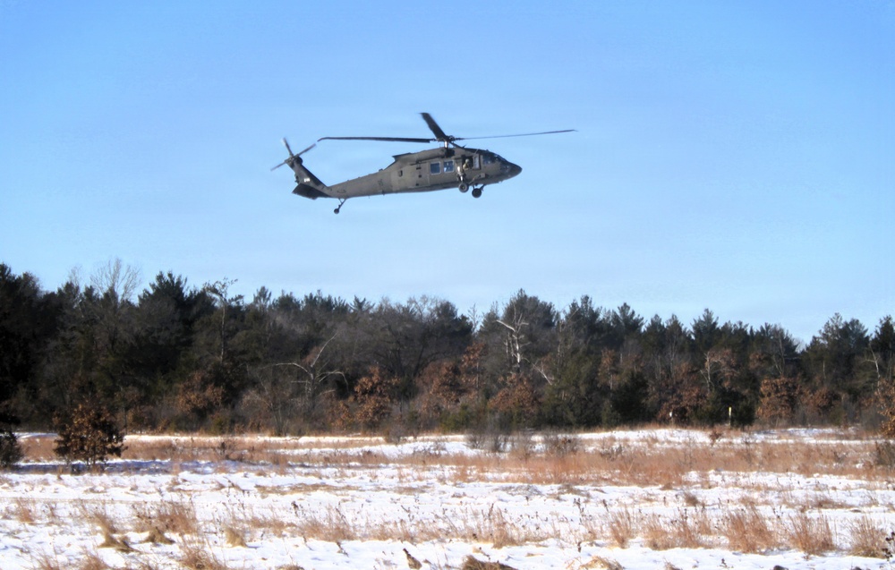 Wisconsin National Guard’s 1st Battalion, 120th Field Artillery holds winter sling-load training at Fort McCoy