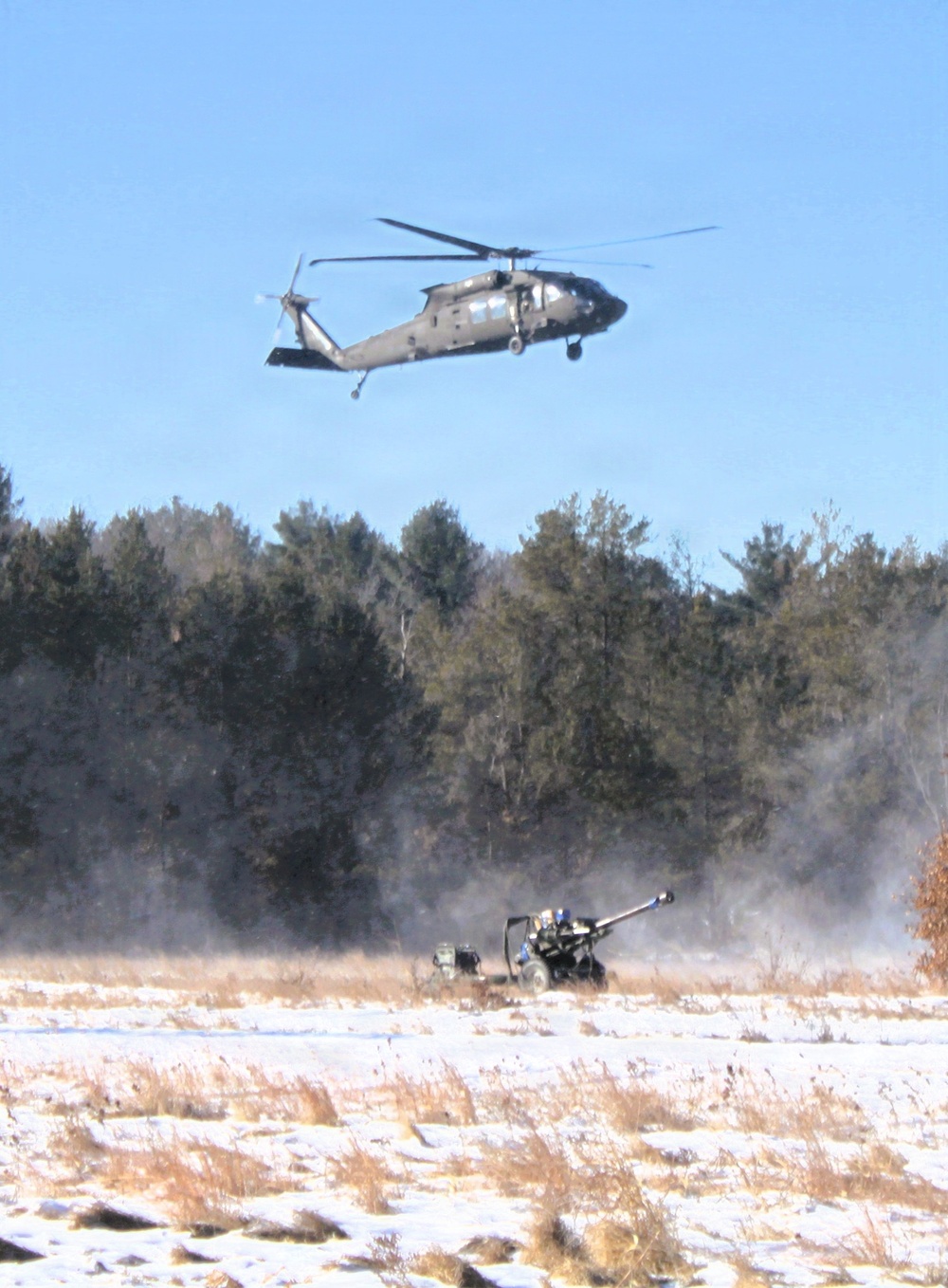 Wisconsin National Guard’s 1st Battalion, 120th Field Artillery holds winter sling-load training at Fort McCoy