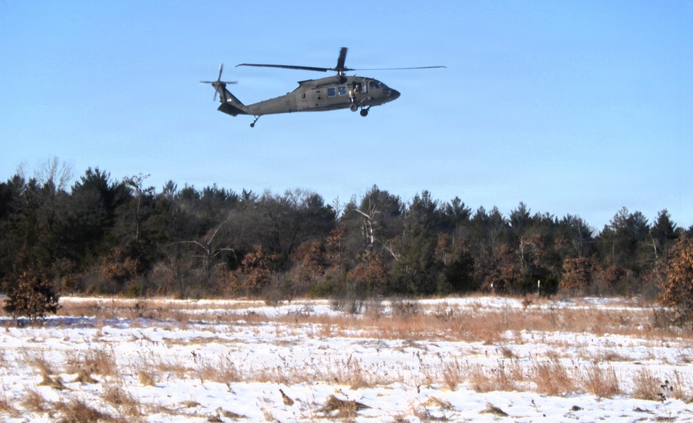 Wisconsin National Guard’s 1st Battalion, 120th Field Artillery holds winter sling-load training at Fort McCoy