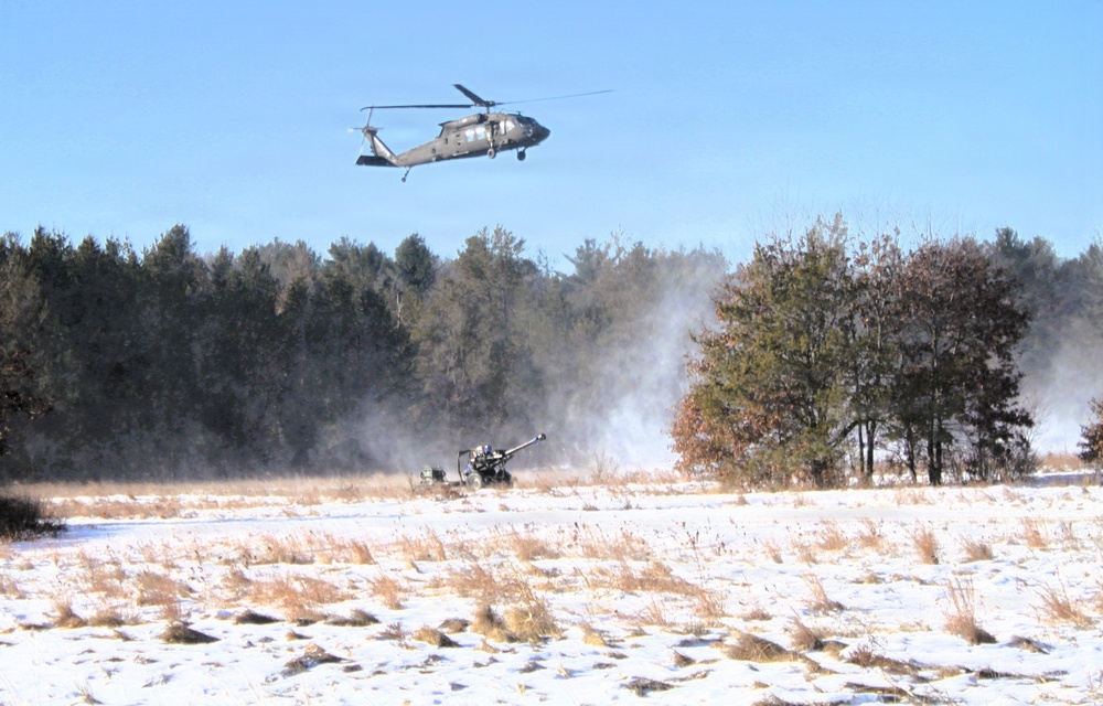 Wisconsin National Guard’s 1st Battalion, 120th Field Artillery holds winter sling-load training at Fort McCoy