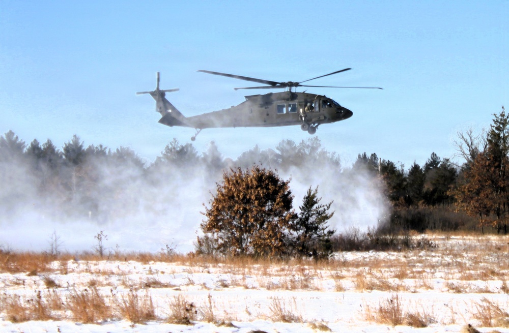 Wisconsin National Guard’s 1st Battalion, 120th Field Artillery holds winter sling-load training at Fort McCoy