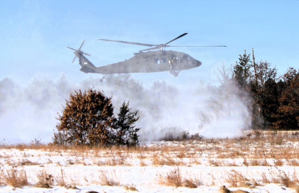 Wisconsin National Guard’s 1st Battalion, 120th Field Artillery holds winter sling-load training at Fort McCoy