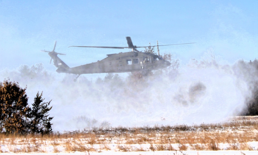 Wisconsin National Guard’s 1st Battalion, 120th Field Artillery holds winter sling-load training at Fort McCoy