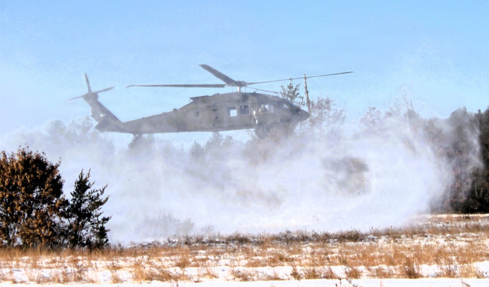 Wisconsin National Guard’s 1st Battalion, 120th Field Artillery holds winter sling-load training at Fort McCoy