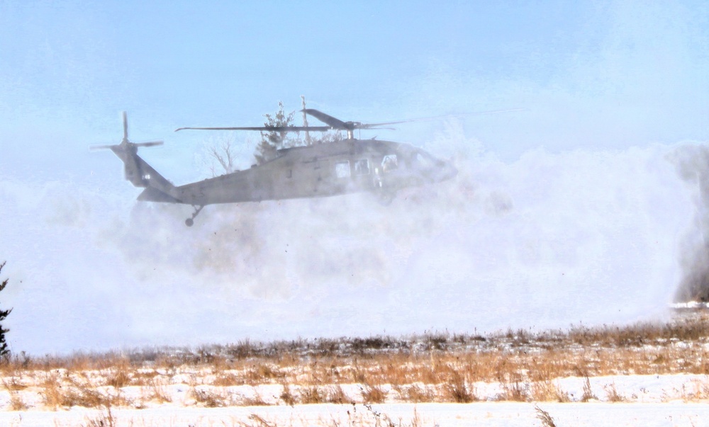 Wisconsin National Guard’s 1st Battalion, 120th Field Artillery holds winter sling-load training at Fort McCoy