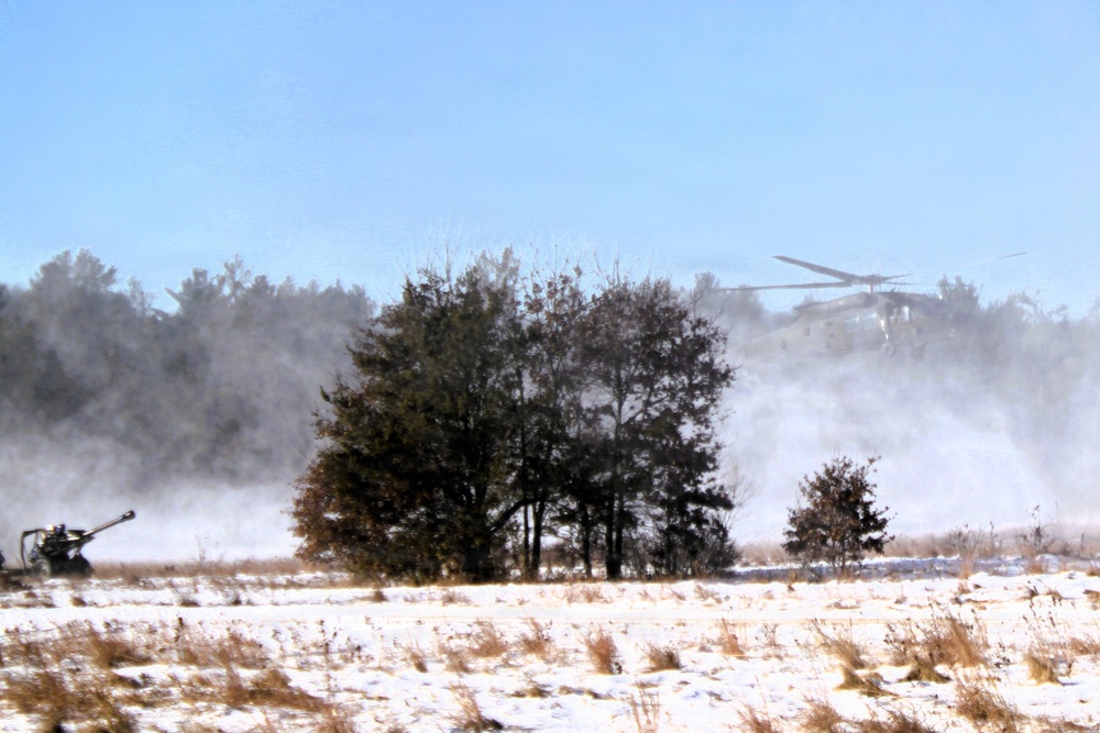 Wisconsin National Guard’s 1st Battalion, 120th Field Artillery holds winter sling-load training at Fort McCoy