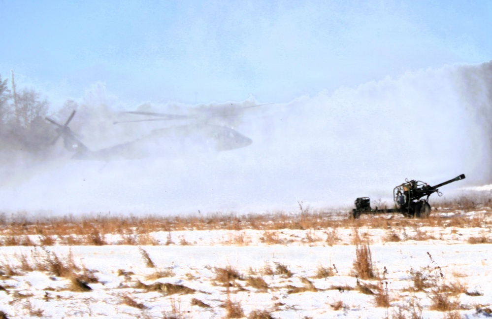 Wisconsin National Guard’s 1st Battalion, 120th Field Artillery holds winter sling-load training at Fort McCoy