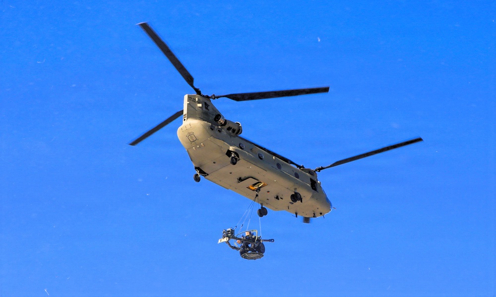 Wisconsin National Guard’s 1st Battalion, 120th Field Artillery holds winter sling-load training at Fort McCoy