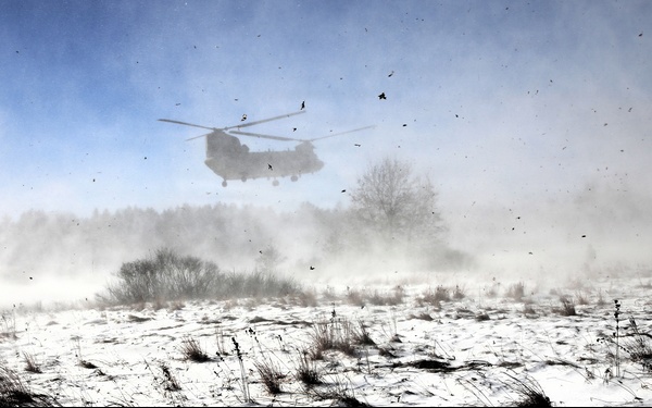 Wisconsin National Guard’s 1st Battalion, 120th Field Artillery holds winter sling-load training at Fort McCoy