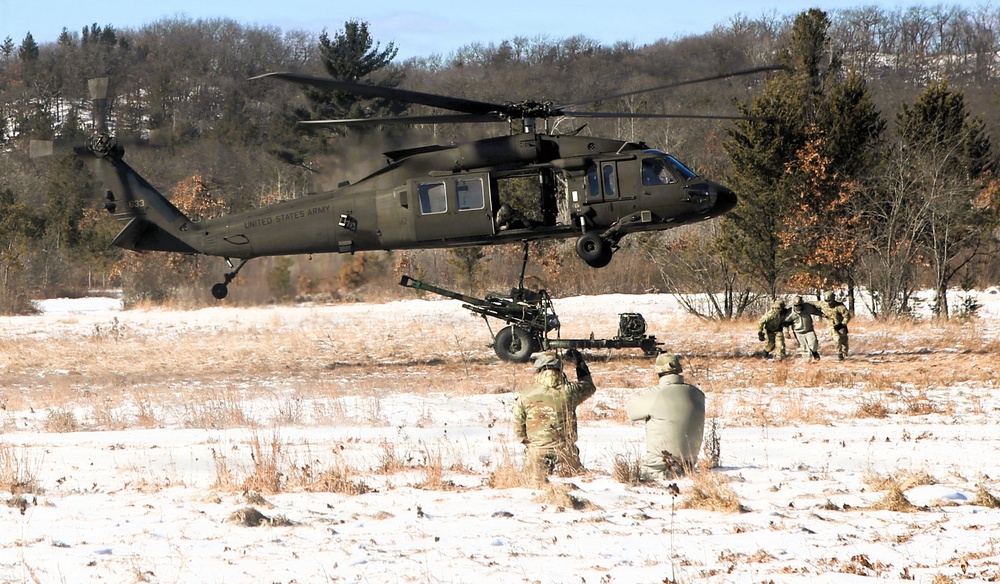 Wisconsin National Guard’s 1st Battalion, 120th Field Artillery holds winter sling-load training at Fort McCoy