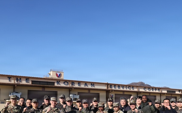 ROKA MG Kim, Kwan-soo conducted KLE at APS-4