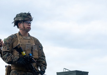31st MEU | USS New Orleans ordnance offload