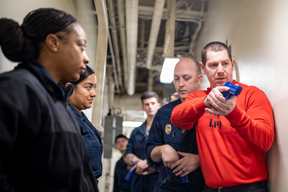 USS Tripoli Conducts Security Reaction Force Training