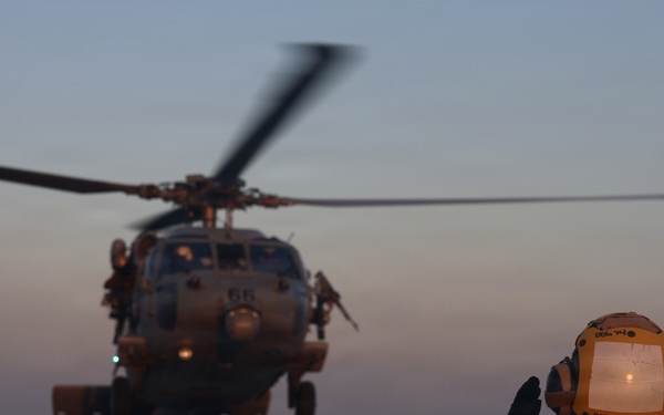 USS McFAUL Conducts Flight Operations in the Arabian Gulf