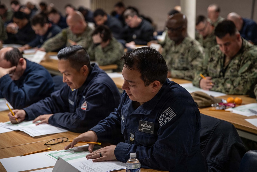 Ike Conducts Planned Incremental Availability maintenance period