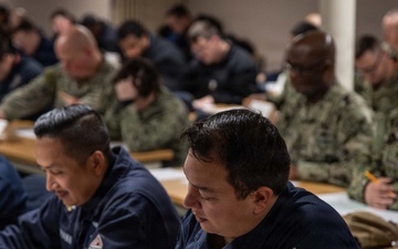 Ike Conducts Planned Incremental Availability maintenance period