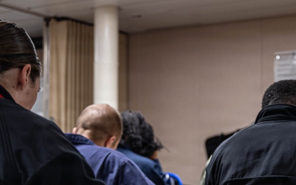 Ike Conducts Planned Incremental Availability maintenance period