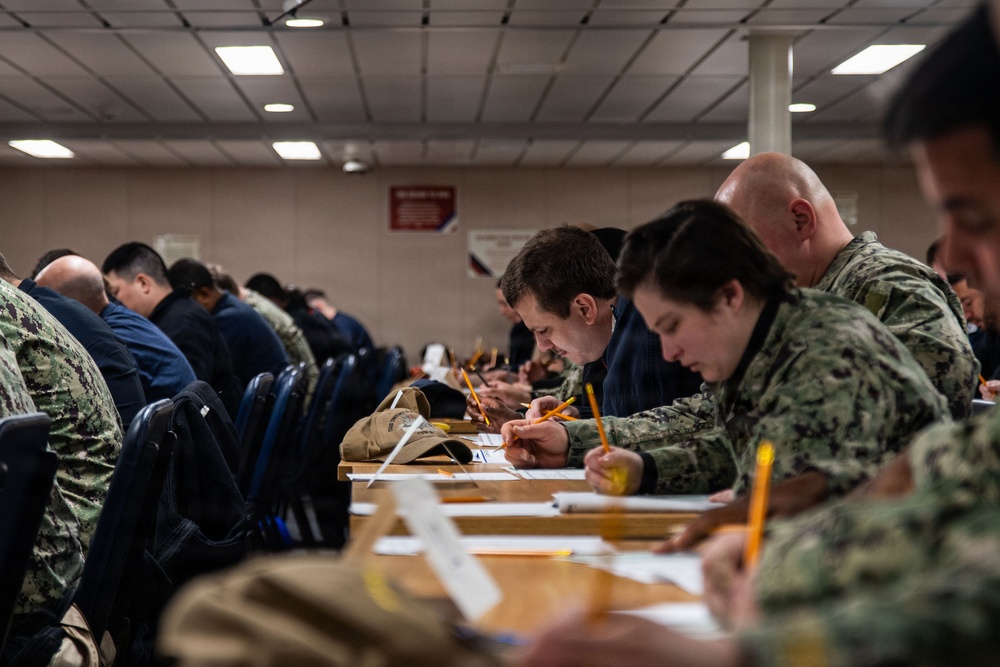 Ike Conducts Planned Incremental Availability maintenance period