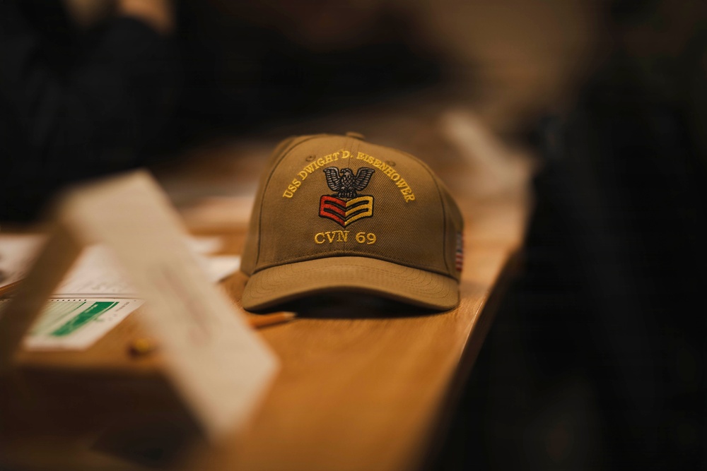 Ike Conducts Planned Incremental Availability maintenance period